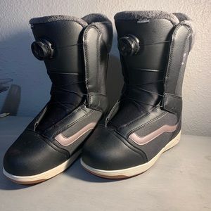 W Vans Snowbarding Boots